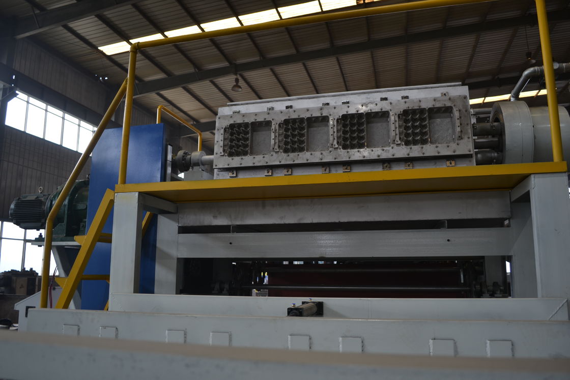 Полностью автоматическая машина для формования лотков для яиц, разработанная для стабильной работы и постоянного выпуска продукции в индустрии упаковки яиц